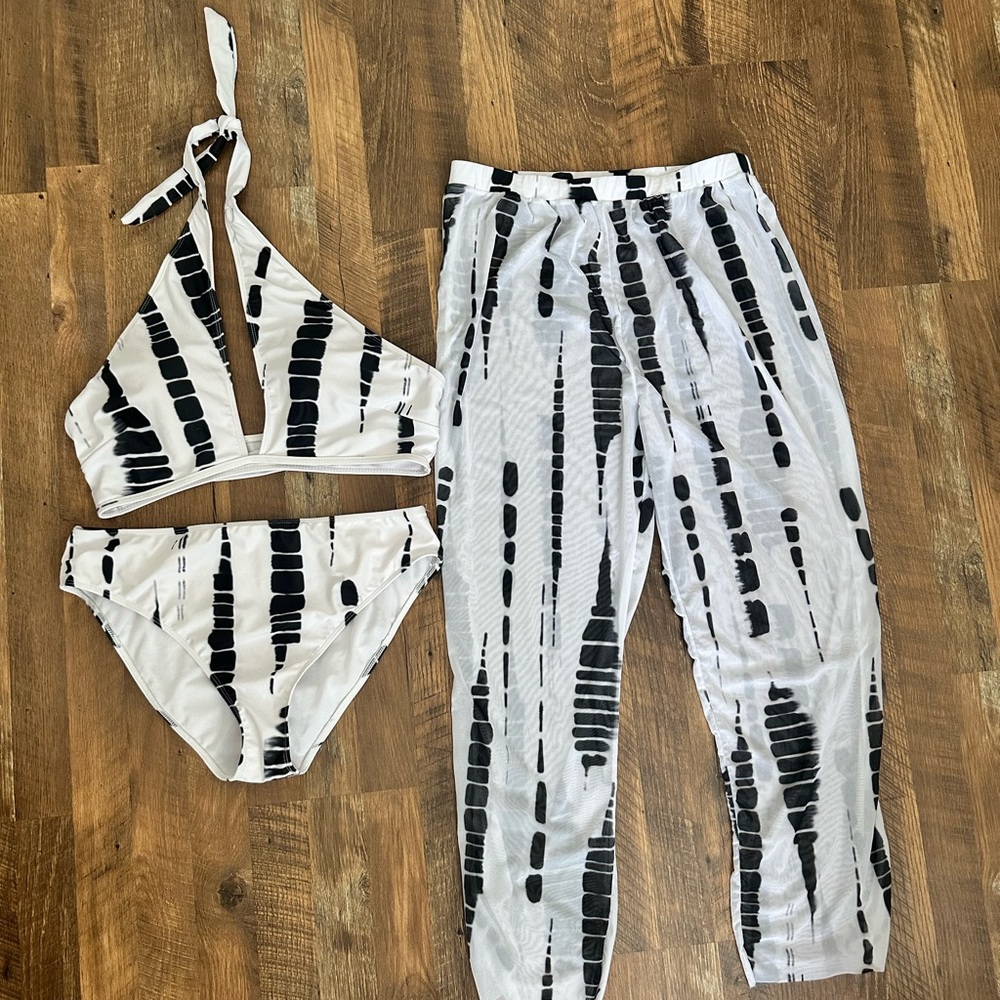 SHEIN Black and White Bikini Set